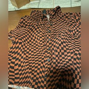 Reddish orange shirt      .buttons up    size small    .Brand Target:wild fable
